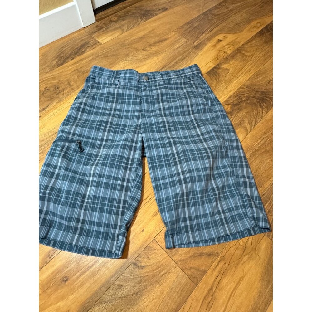 COLUMBIA OMNI-WICK ADVANCED EVAPORATION MENS SHORTS BERMUDA GRAY PLAID Size 30